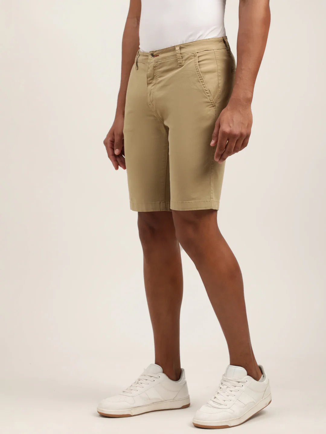 Lindbergh Men Khaki Solid Regular Fit Shorts - Image 2