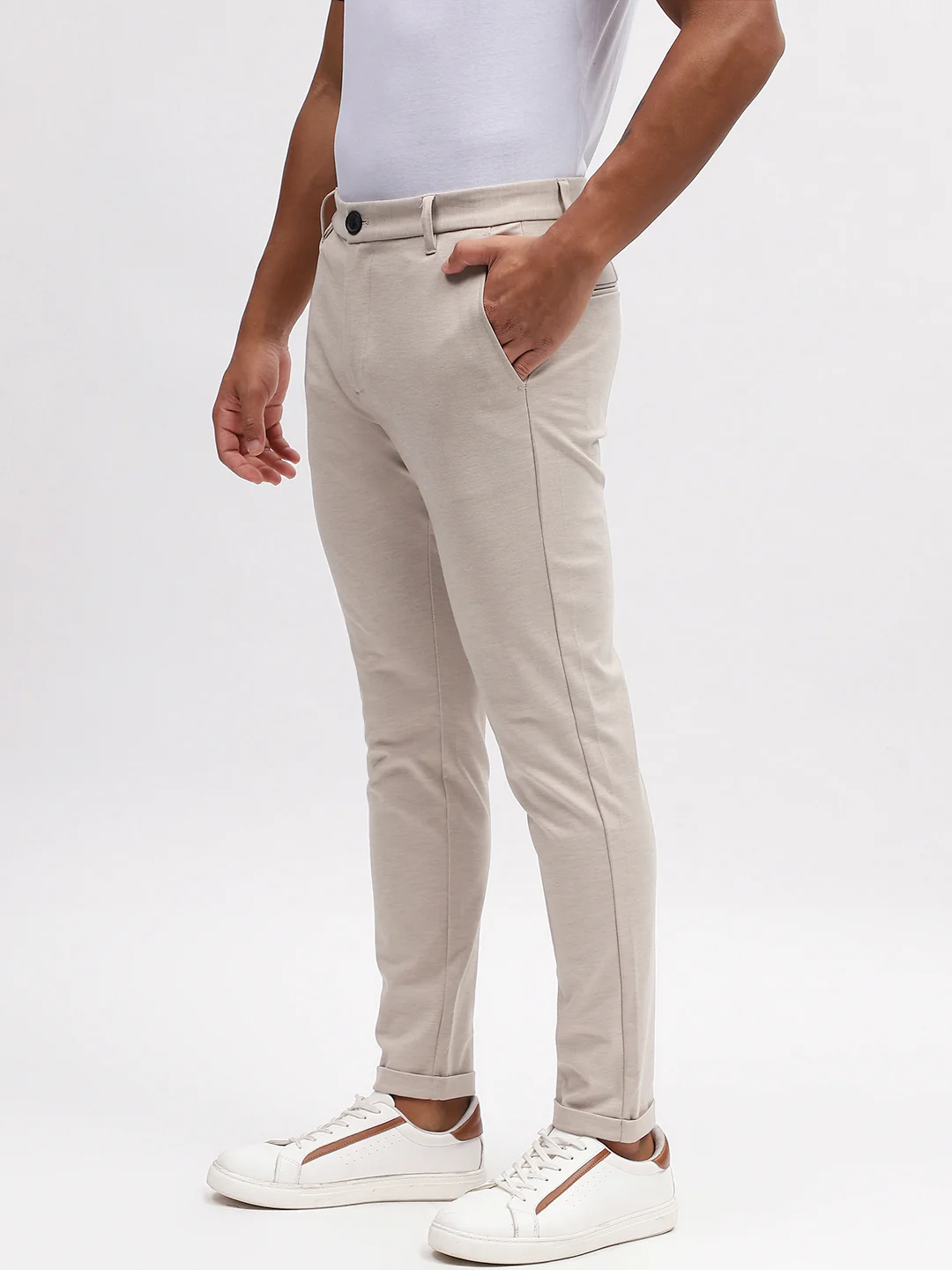 Lindbergh Men Beige Solid Slim Fit Trouser - Image 3