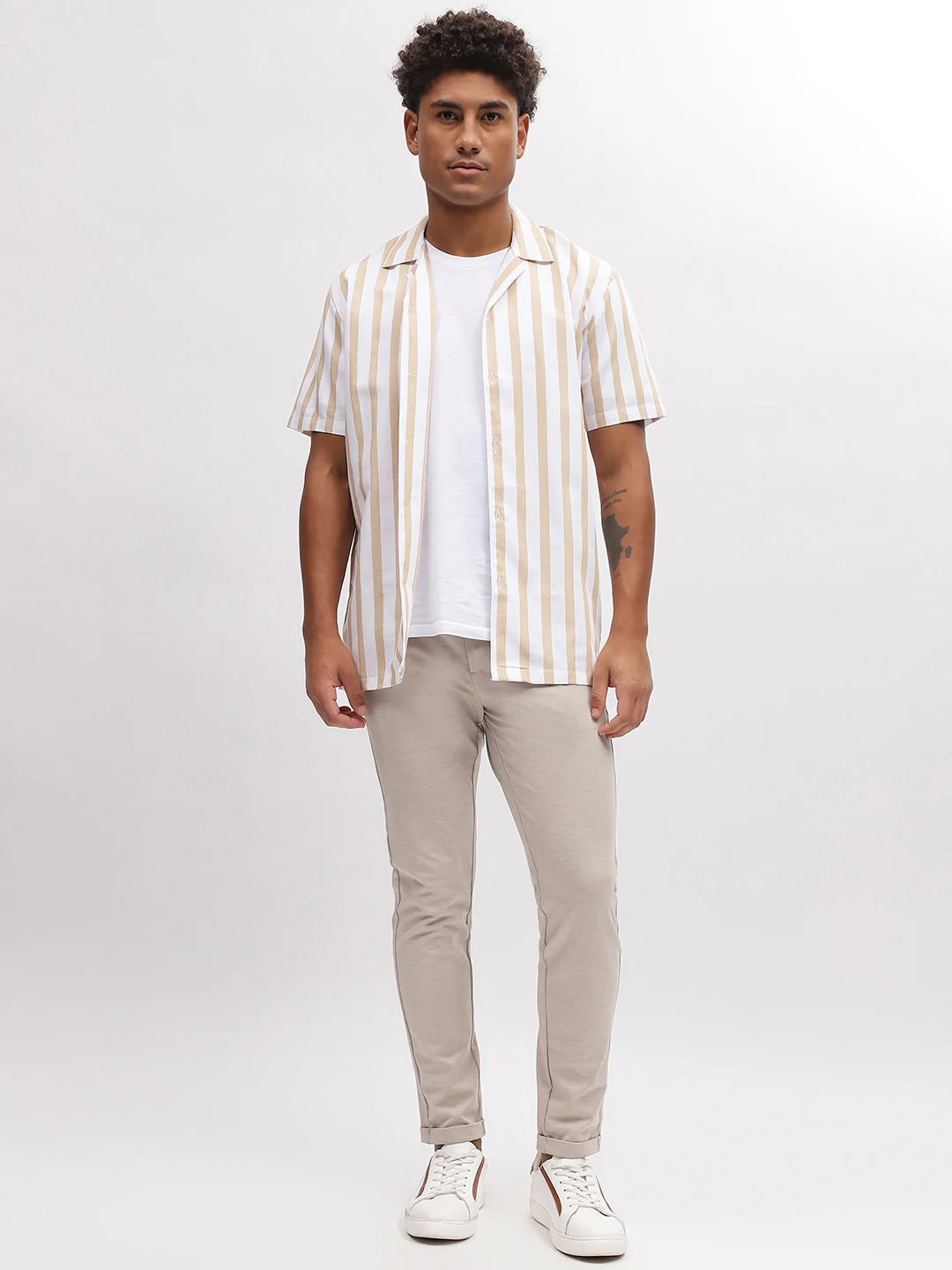 Lindbergh Men Beige Solid Slim Fit Trouser - Image 5