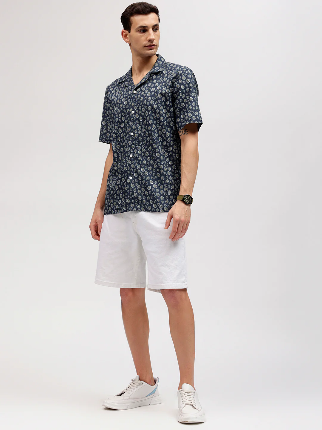 Lindbergh Men Blue Printed Resort Collar Short Sleeves Shirt - Image 5