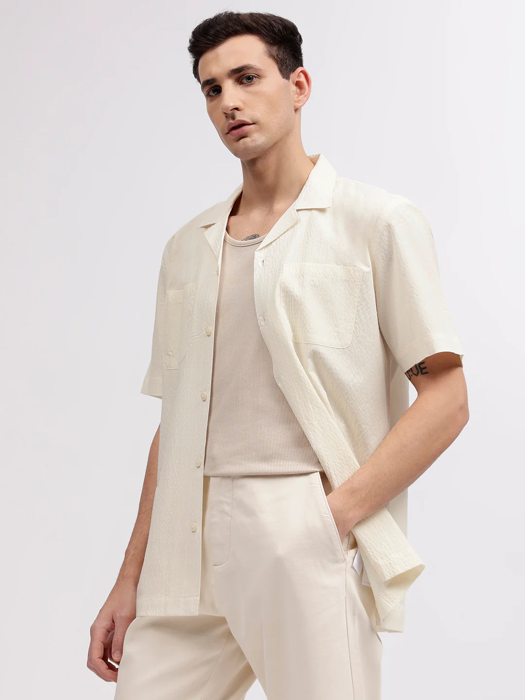 Lindbergh Men Cream Solid Resort Collar Short Sleeves Shirt - Image 3