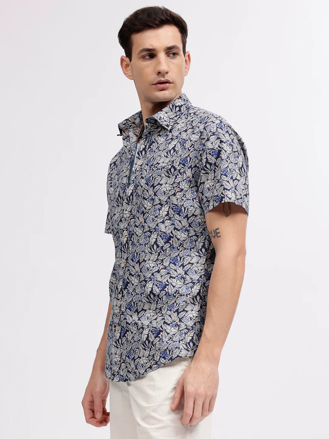 Lindbergh Men Blue Tropical Print Button-down Collar Short Sleeves Shirt - Image 3