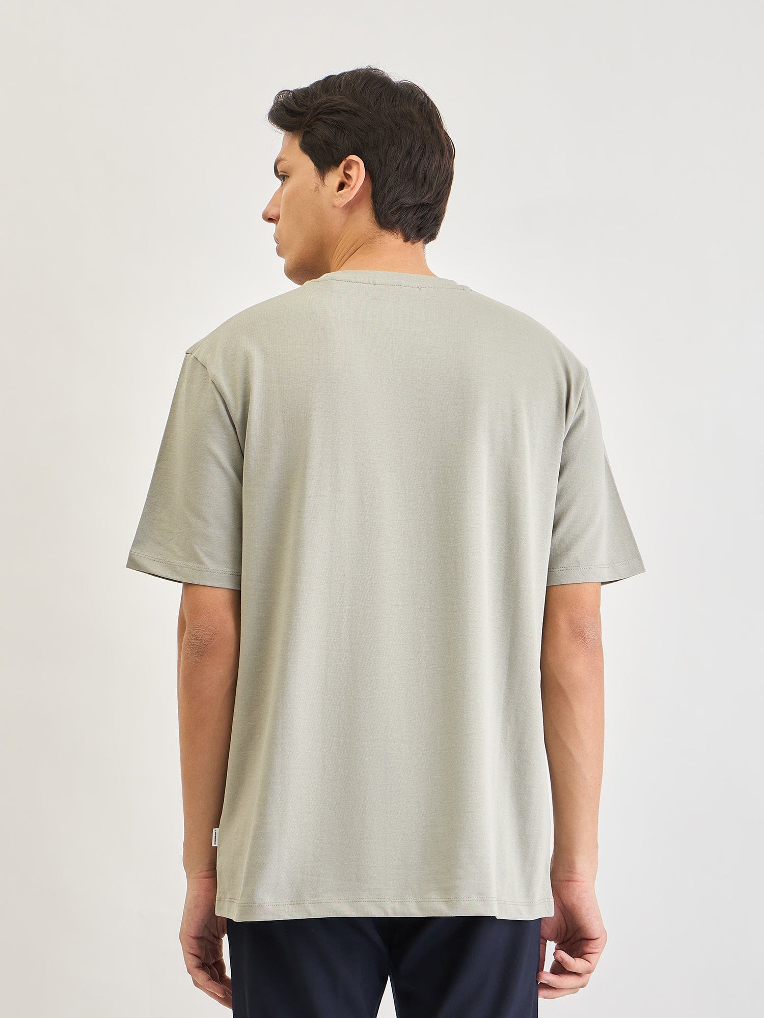 Lindbergh Men Green Solid Round Neck TShirt - Image 5