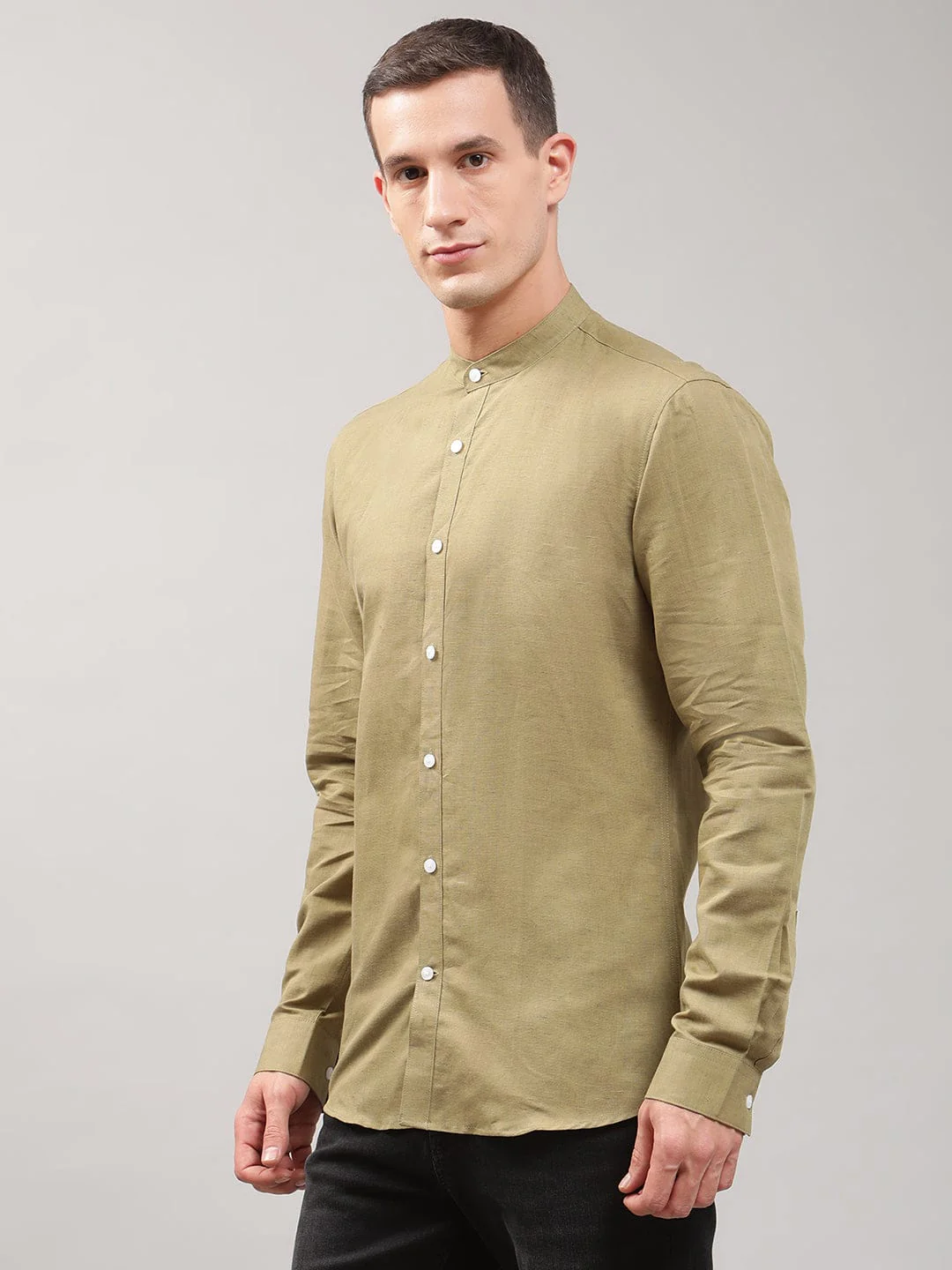 Lindbergh Men Solid Mandarin Collar Shirt - Image 3