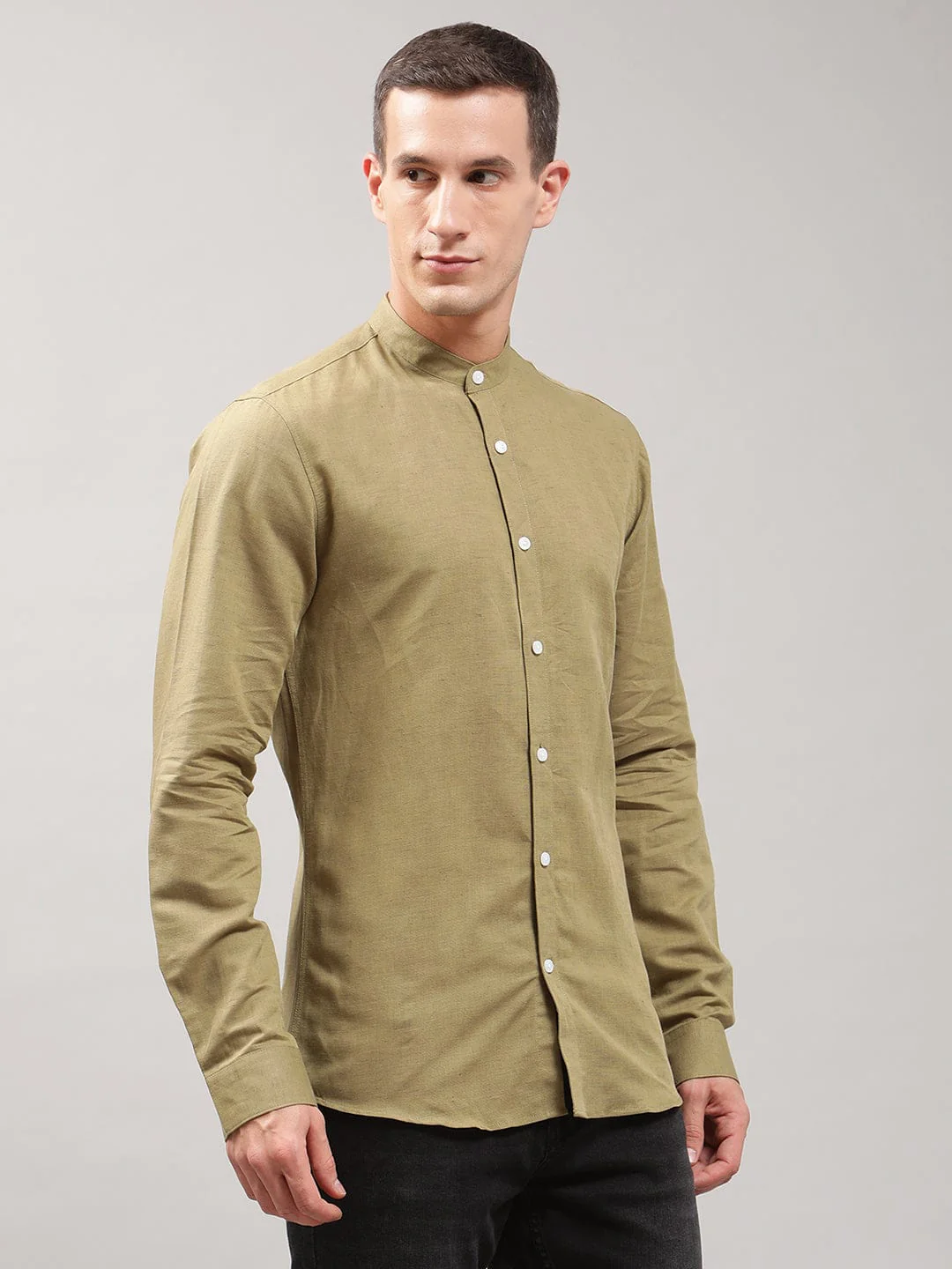 Lindbergh Men Solid Mandarin Collar Shirt - Image 4