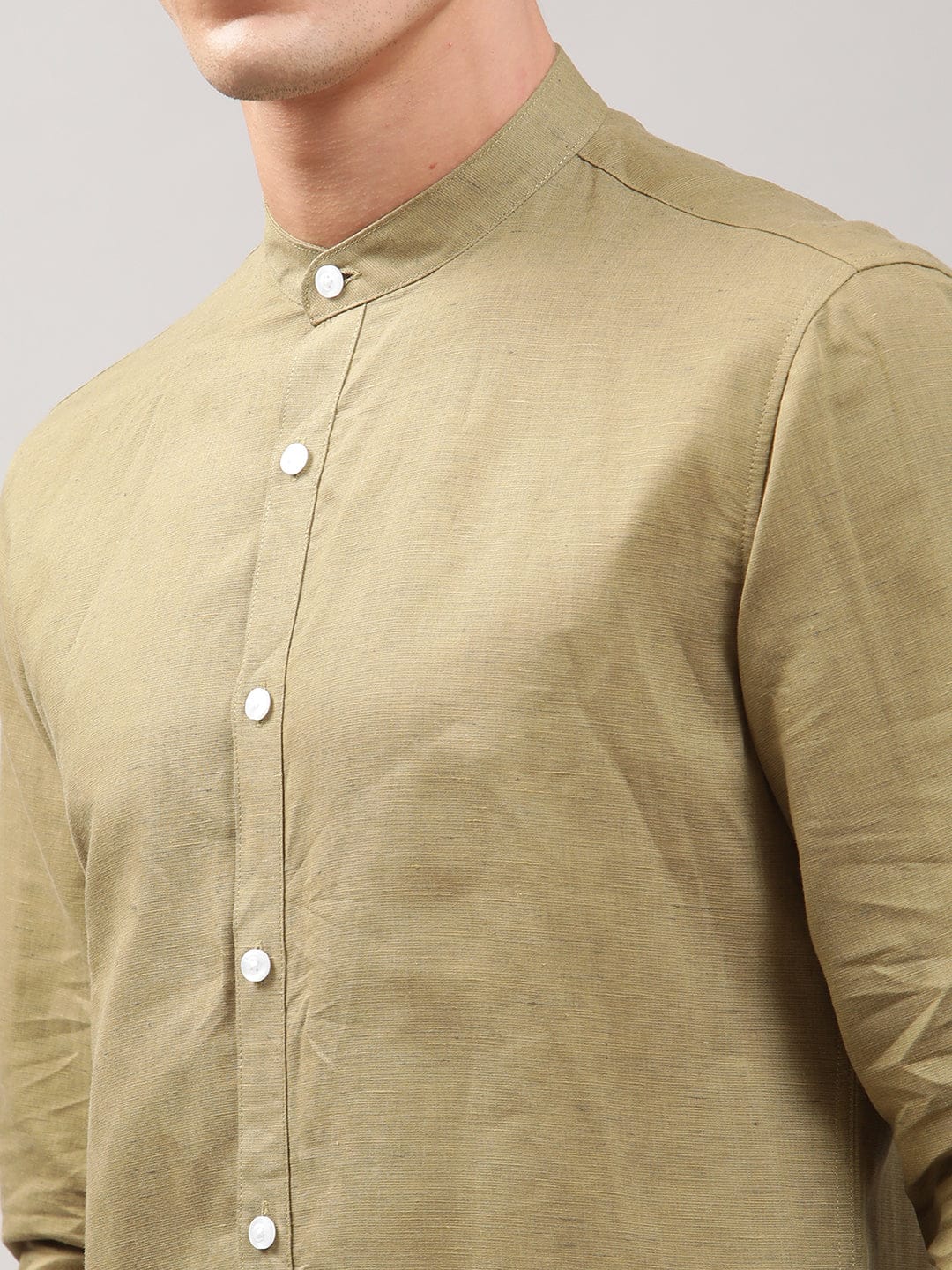 Lindbergh Men Solid Mandarin Collar Shirt - Image 6