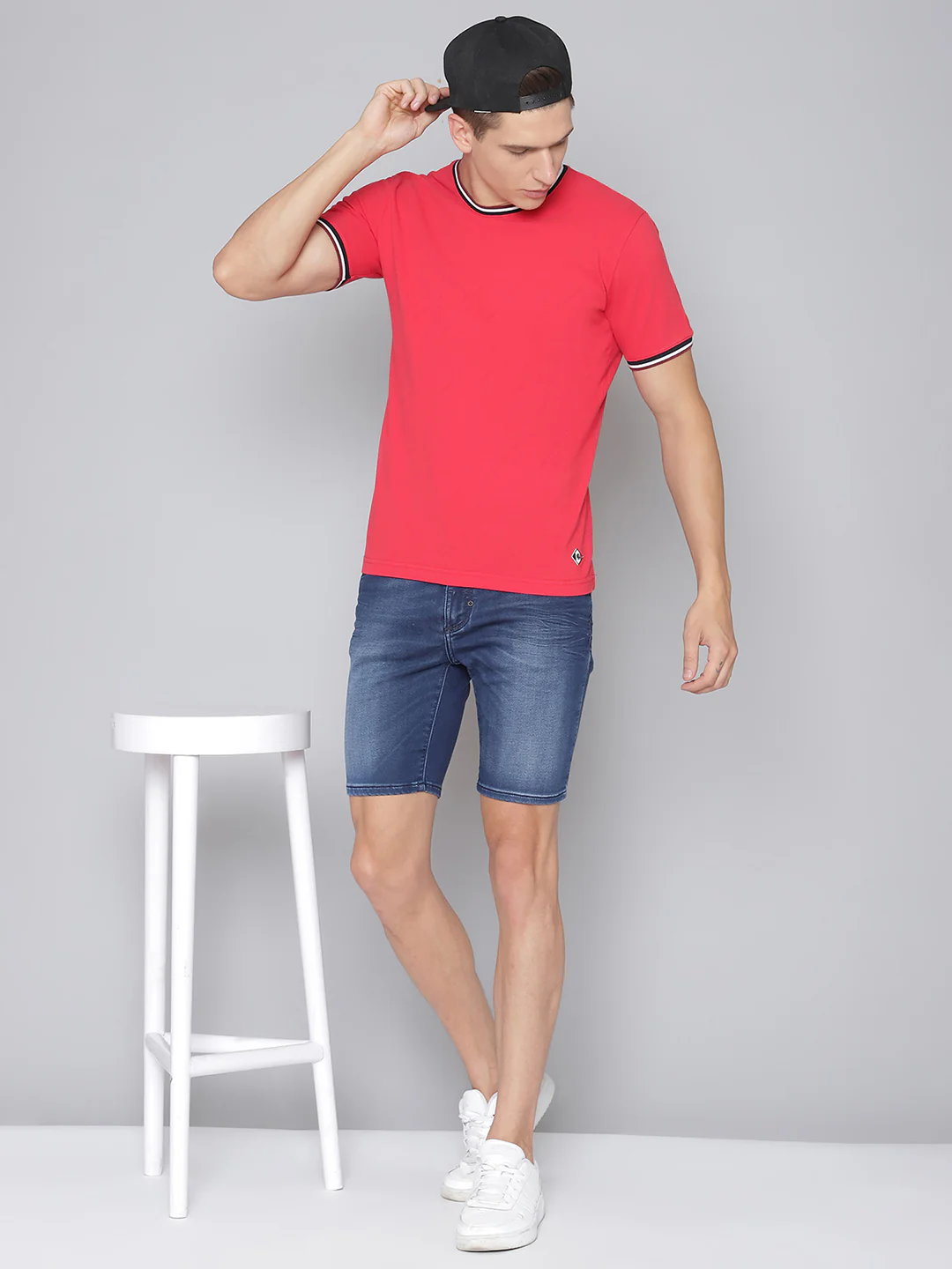 Lindbergh Men Red Solid Polo TShirt - Image 5