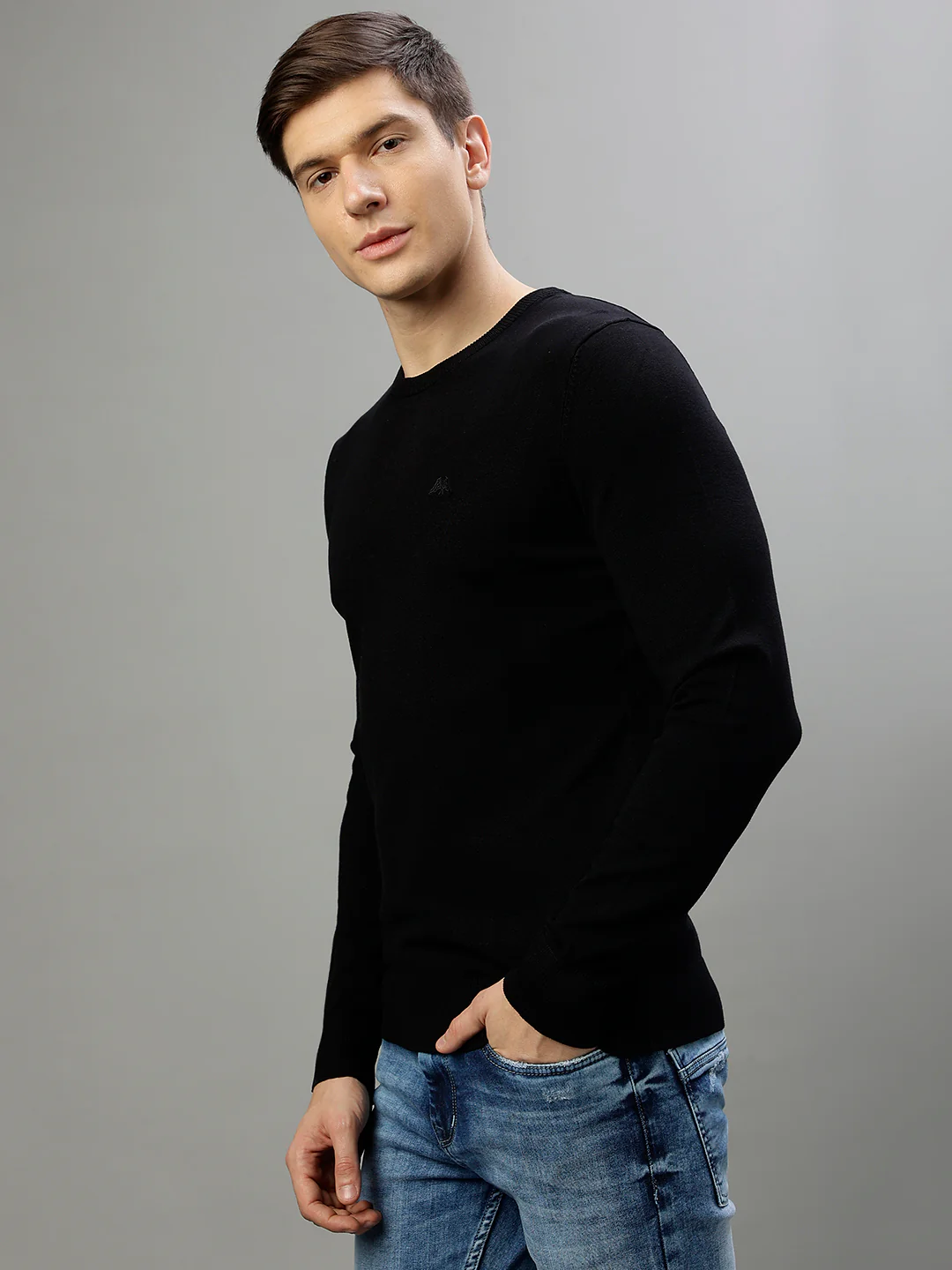 Lindbergh Men Solid Round Neck Full Sleeves Sweater - Image 3
