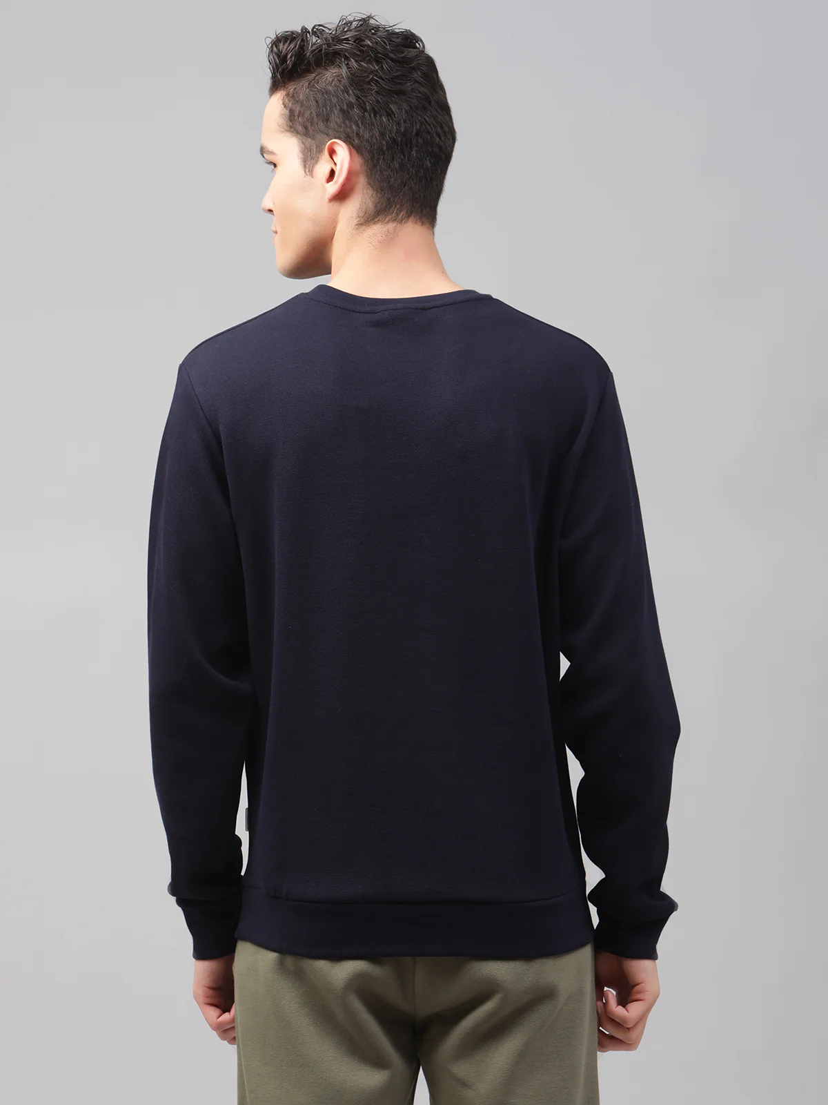 Lindbergh Men Blue Solid Round Neck Sweatshirt - Image 2