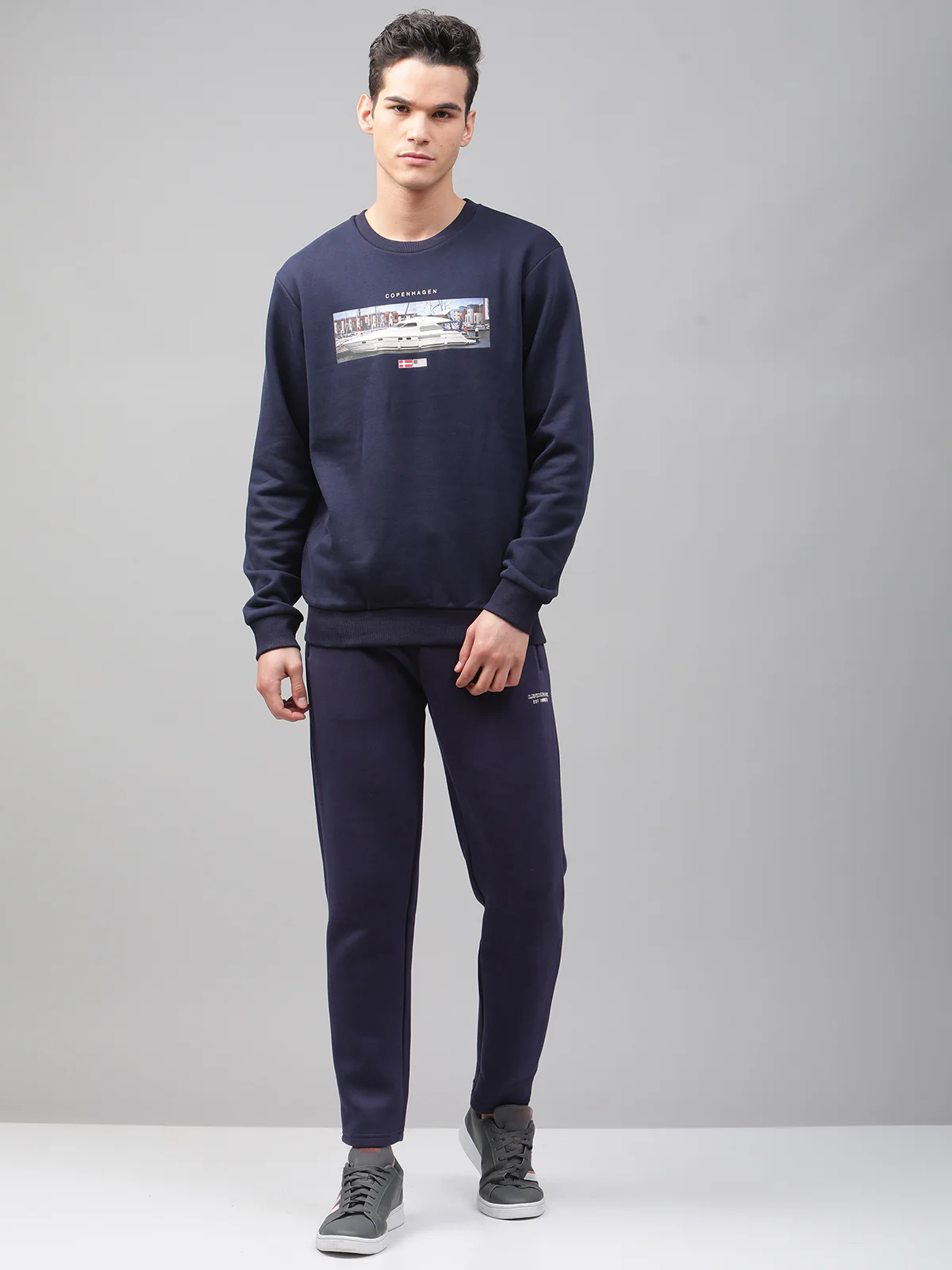 Lindbergh Men Navy Blue Printed Round Neck Full Sleeves Sweatshirt - Image 6