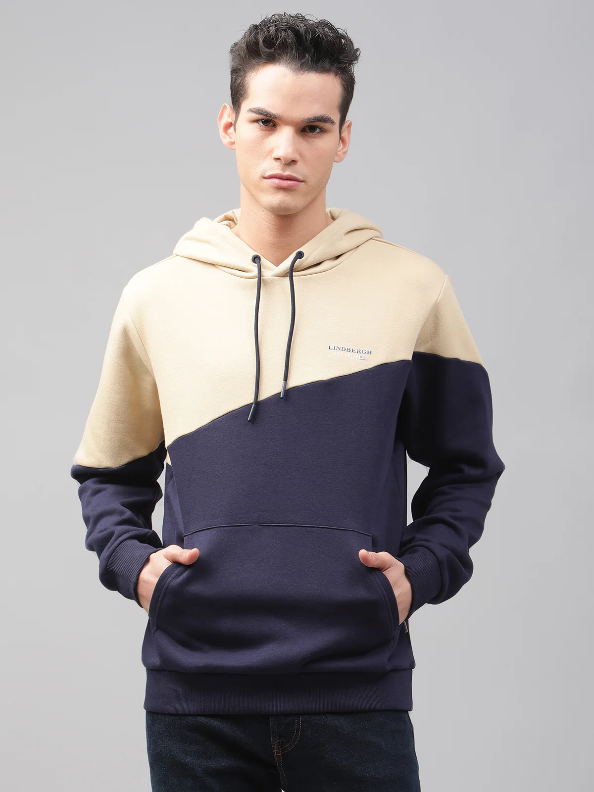 Lindbergh Men Multi Colour blocked Hooded Full Sleeves Sweatshirt