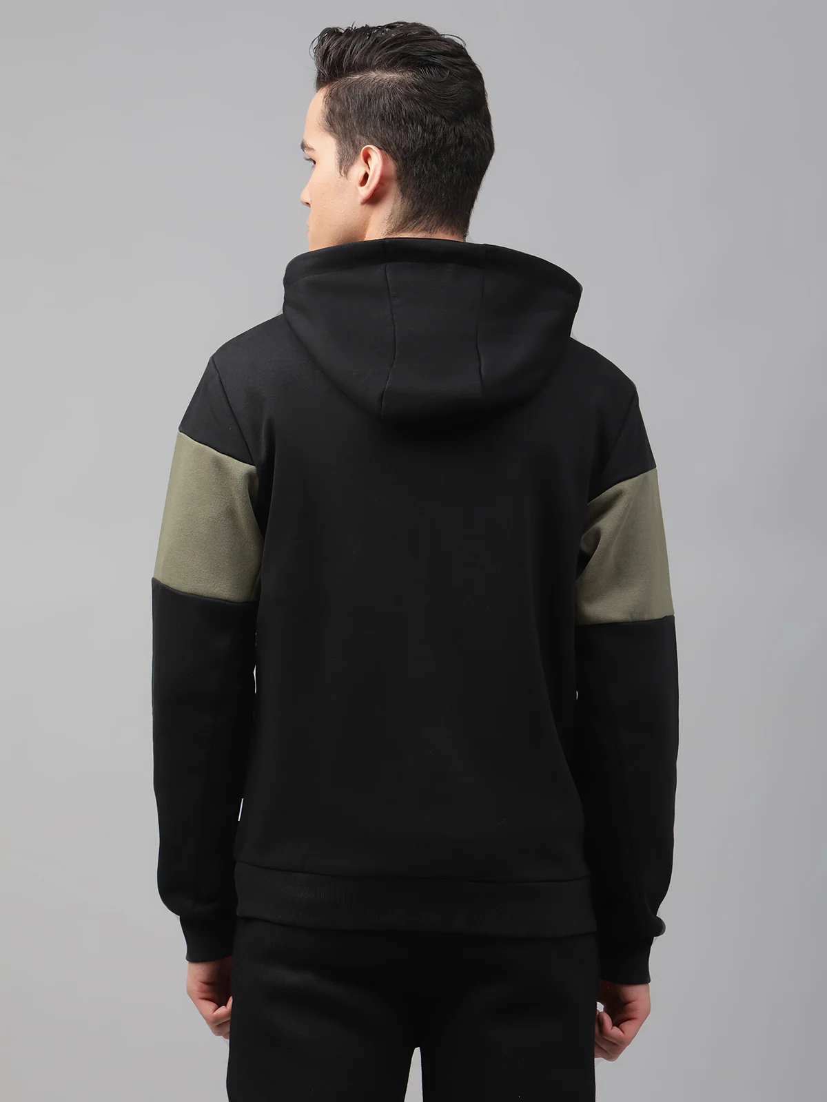 Lindbergh Men Black Solid Round Neck Sweatshirt - Image 2
