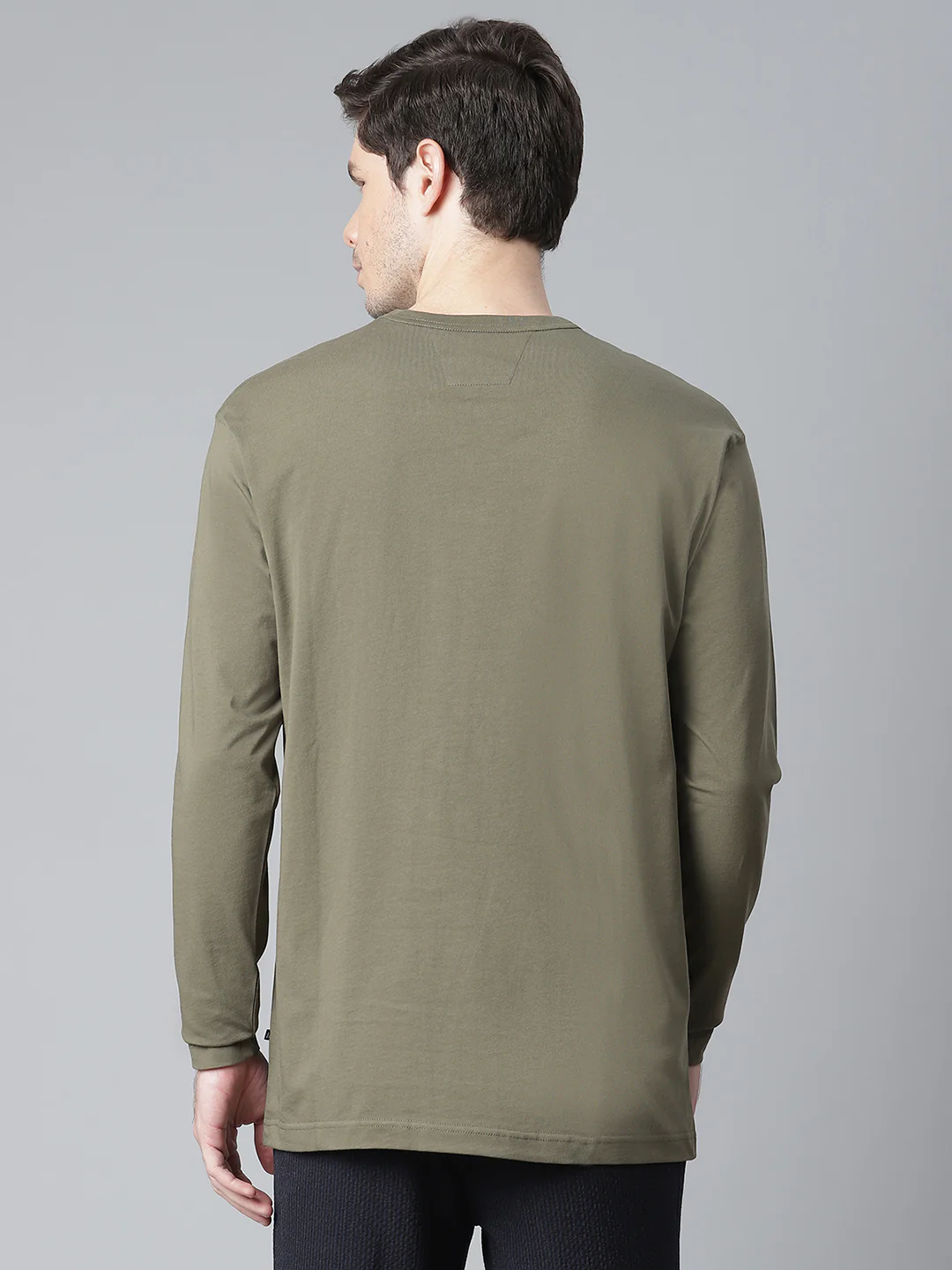 Matinique Men Olive Solid Round Neck TShirt - Image 2