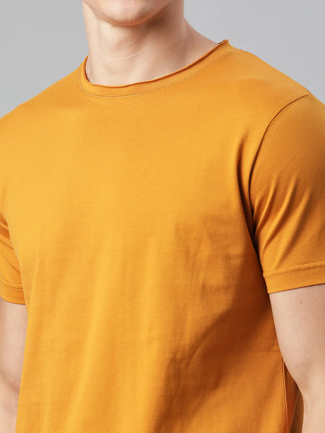 Matinique Men Yellow Solid Round Neck TShirt - Image 4