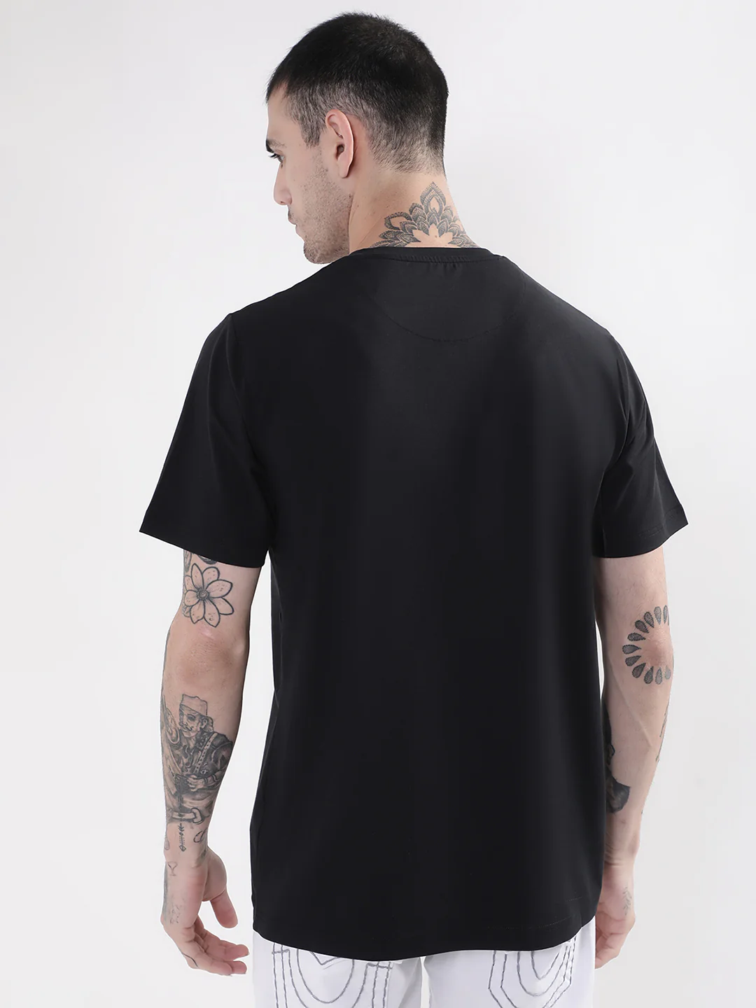True Religion Black Graphic Logo Regular Fit T-Shirt - Image 4