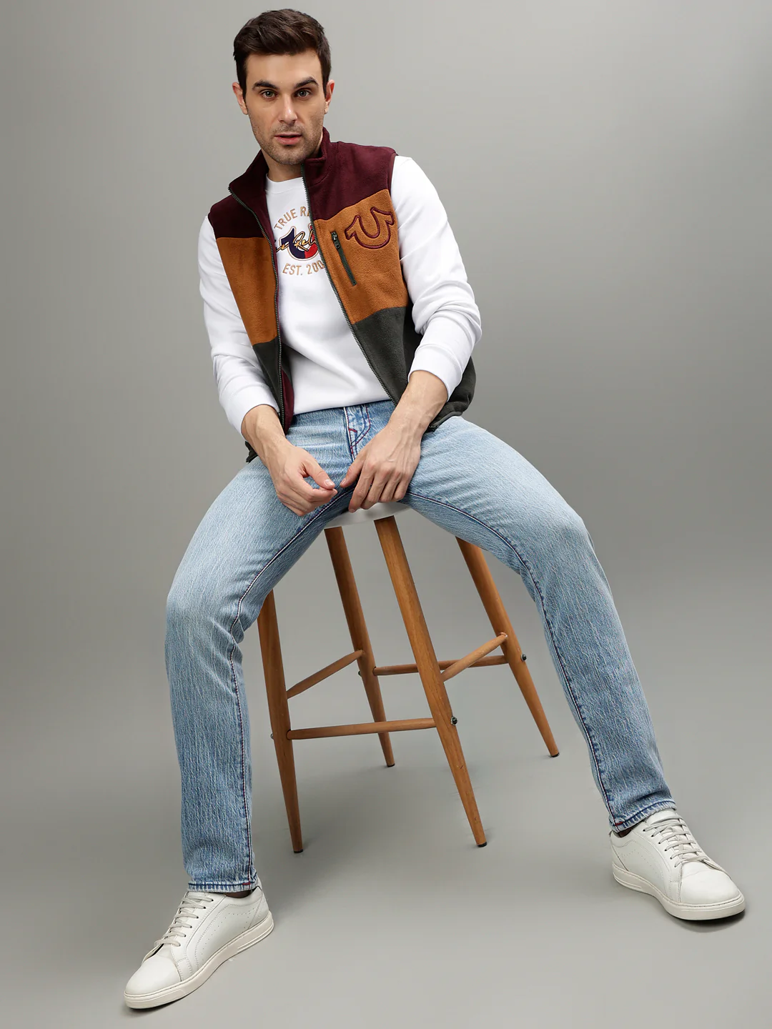 True Religion Men Colour blocked Stand Collar Sleeveless Jacket - Image 5