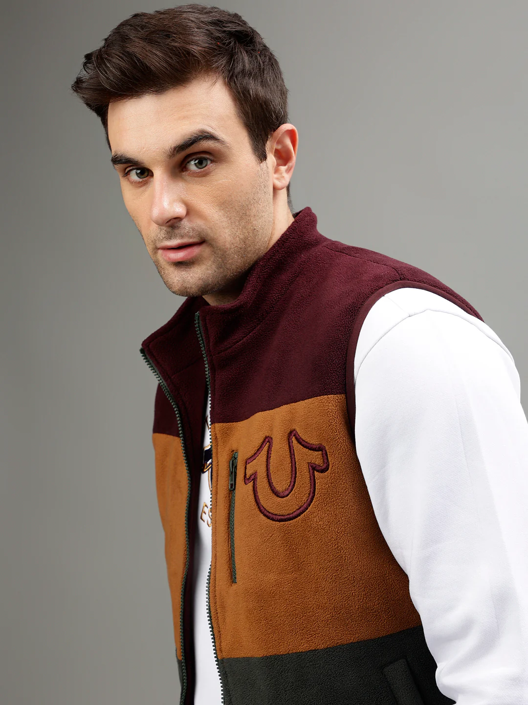 True Religion Men Colour blocked Stand Collar Sleeveless Jacket - Image 6