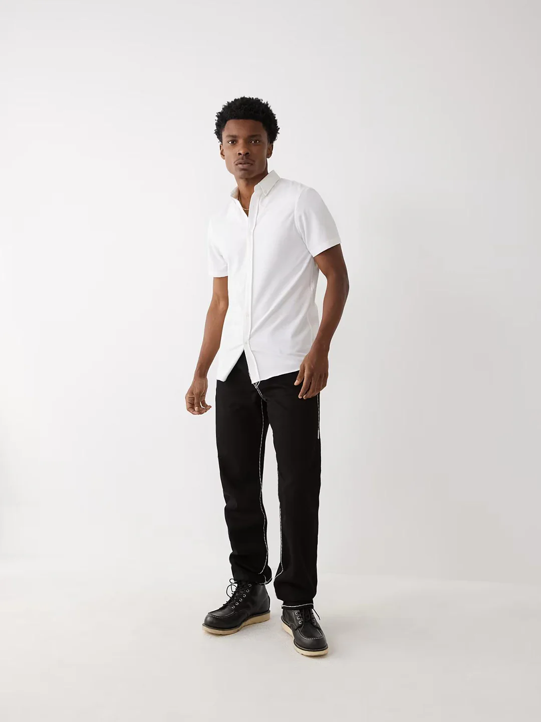 True Religion Men SUPER T Ricky Straight Fit Mid Rise Jeans - Image 4