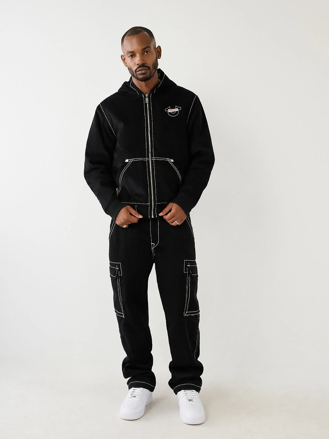 True Religion Men Big T Cargo Pant Oversized Fit Pure Cotton Mid Rise Jeans - Image 3