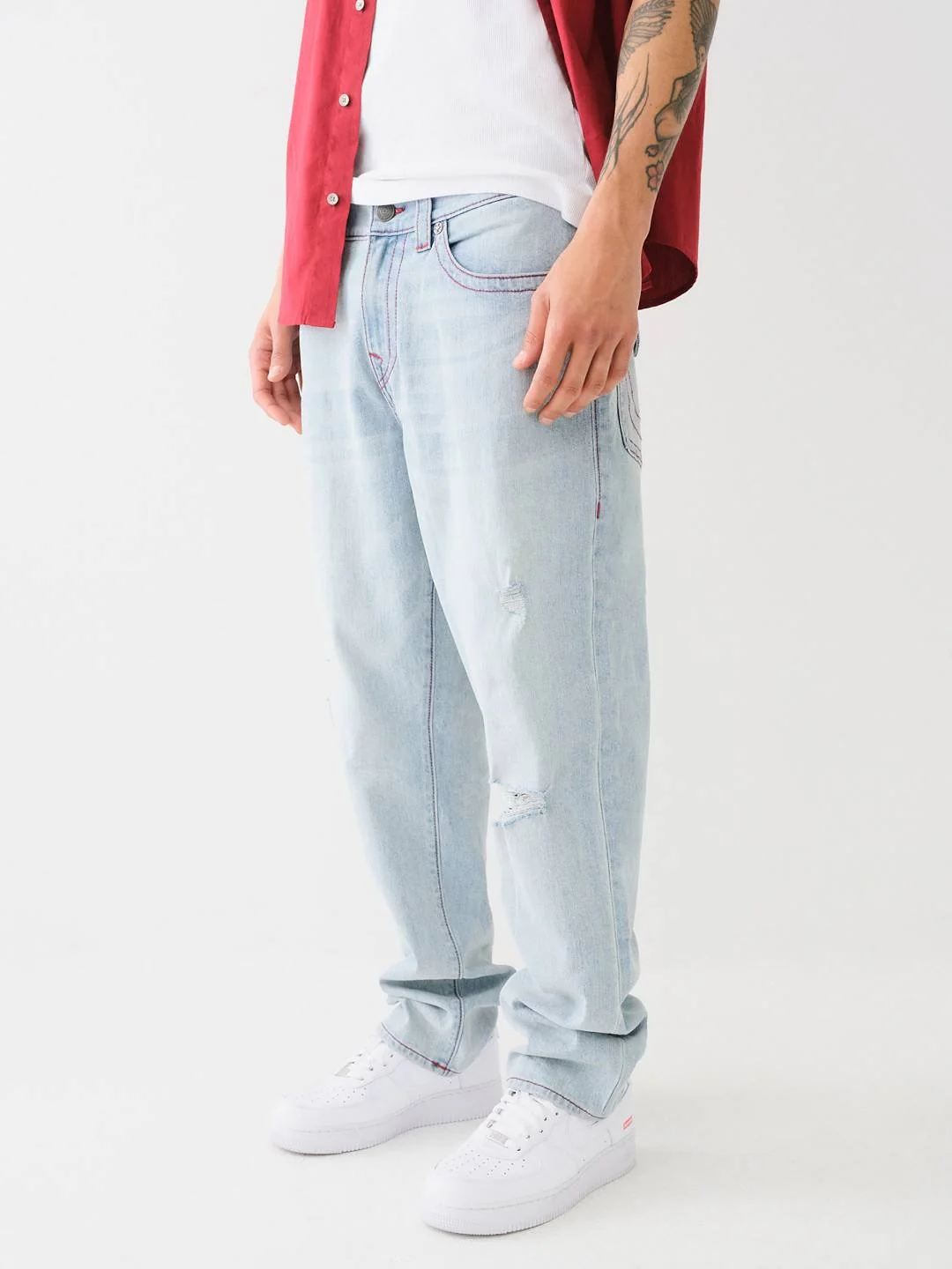 True Religion Men SN Bobby Oversized Fit Light Wash Jeans - Image 5