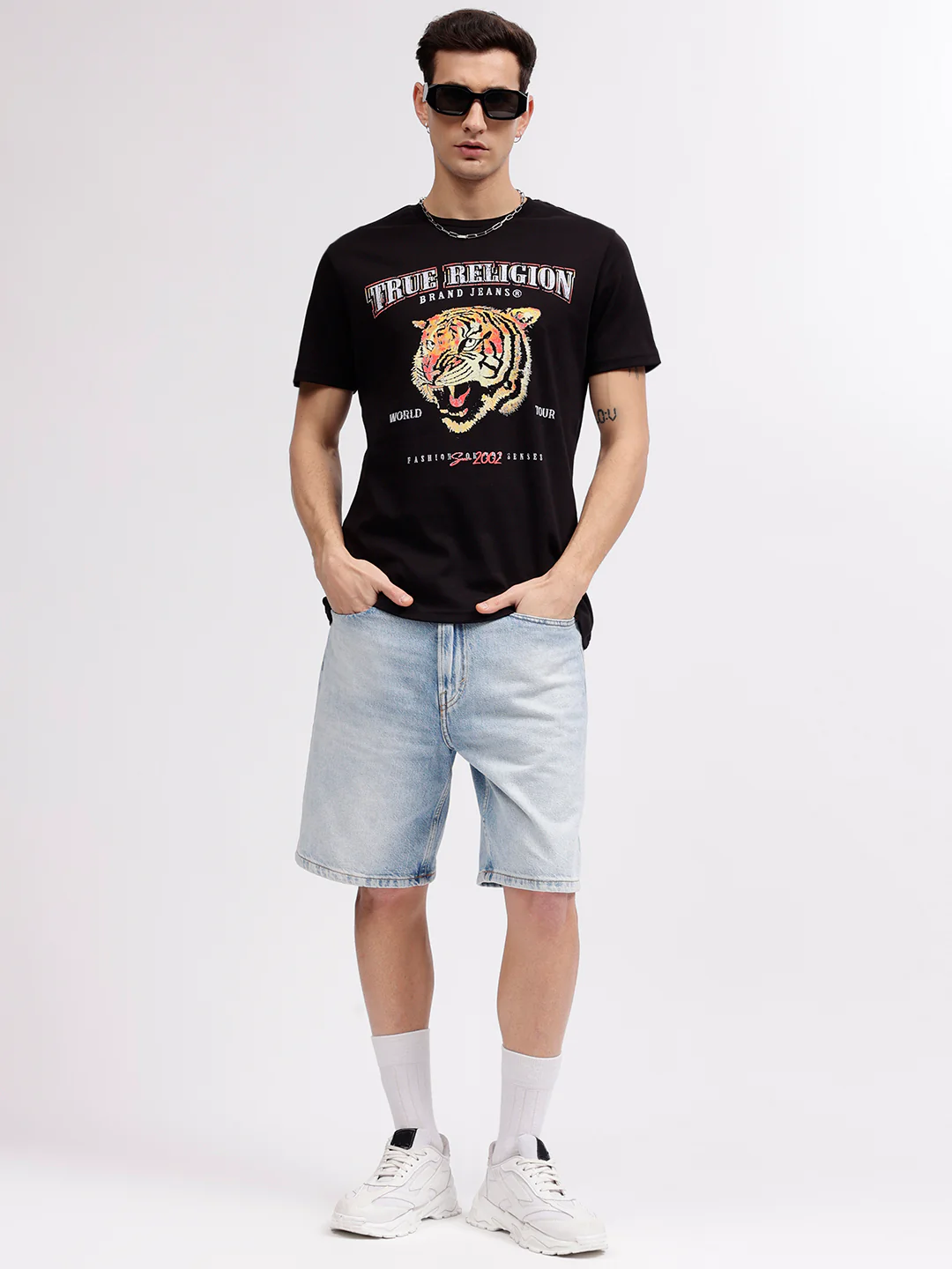 True Religion Men Black Animal Print Round Neck Short Sleeves T-shirt - Image 4