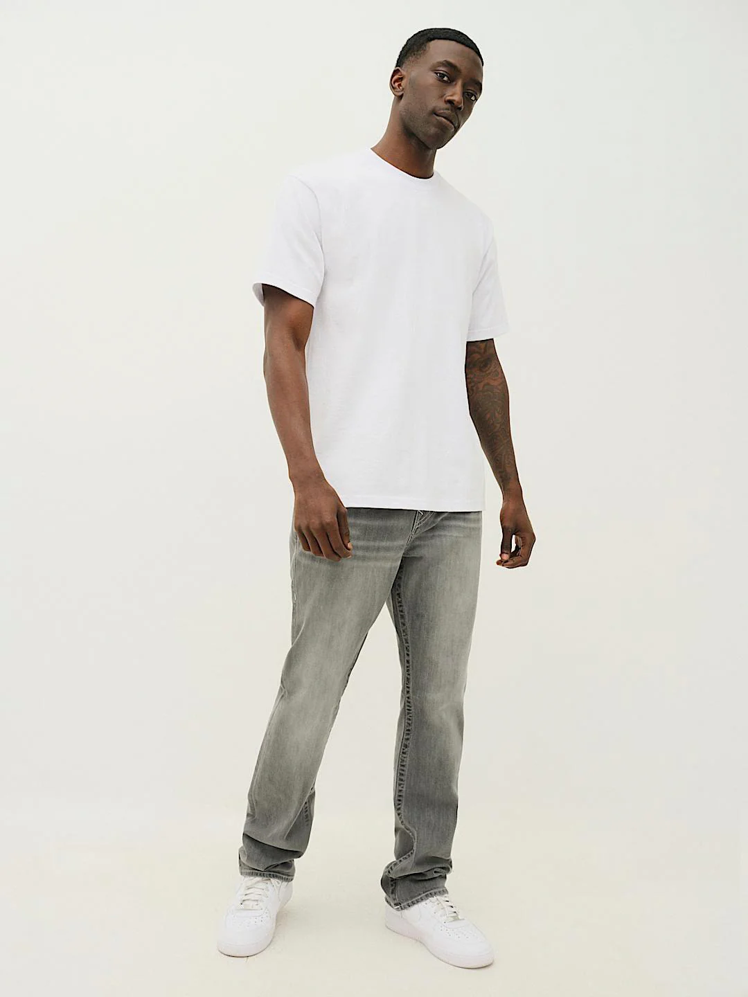 True Religion Men SN Ricky Straight Fit Mid Rise Jeans - Image 6