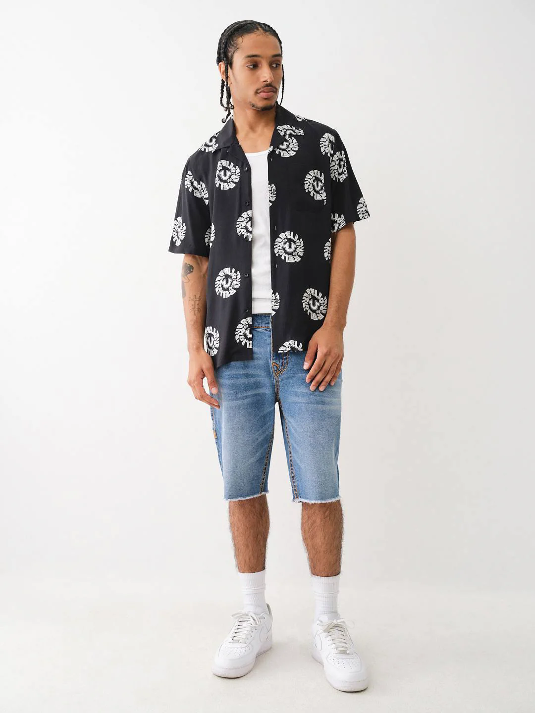 True Religion Men Black Printed Cuban Collar Short Sleeves Shirt - Image 4