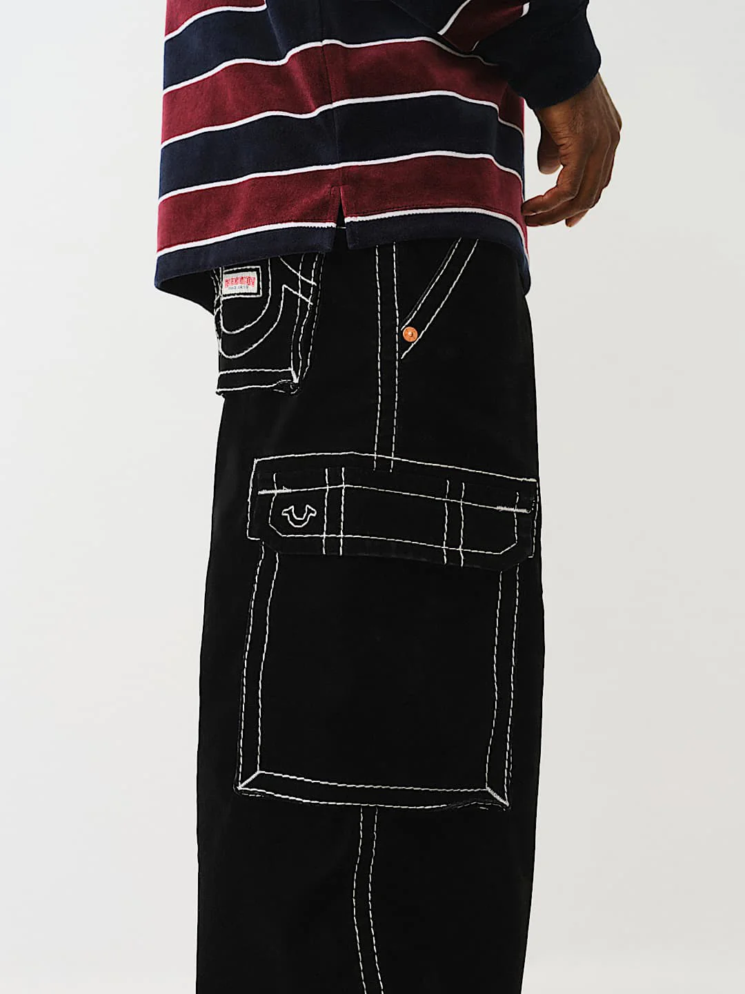 True Religion Men Black Mid Rise Oversize Contrast Stitching Cargo Trouser - Image 7