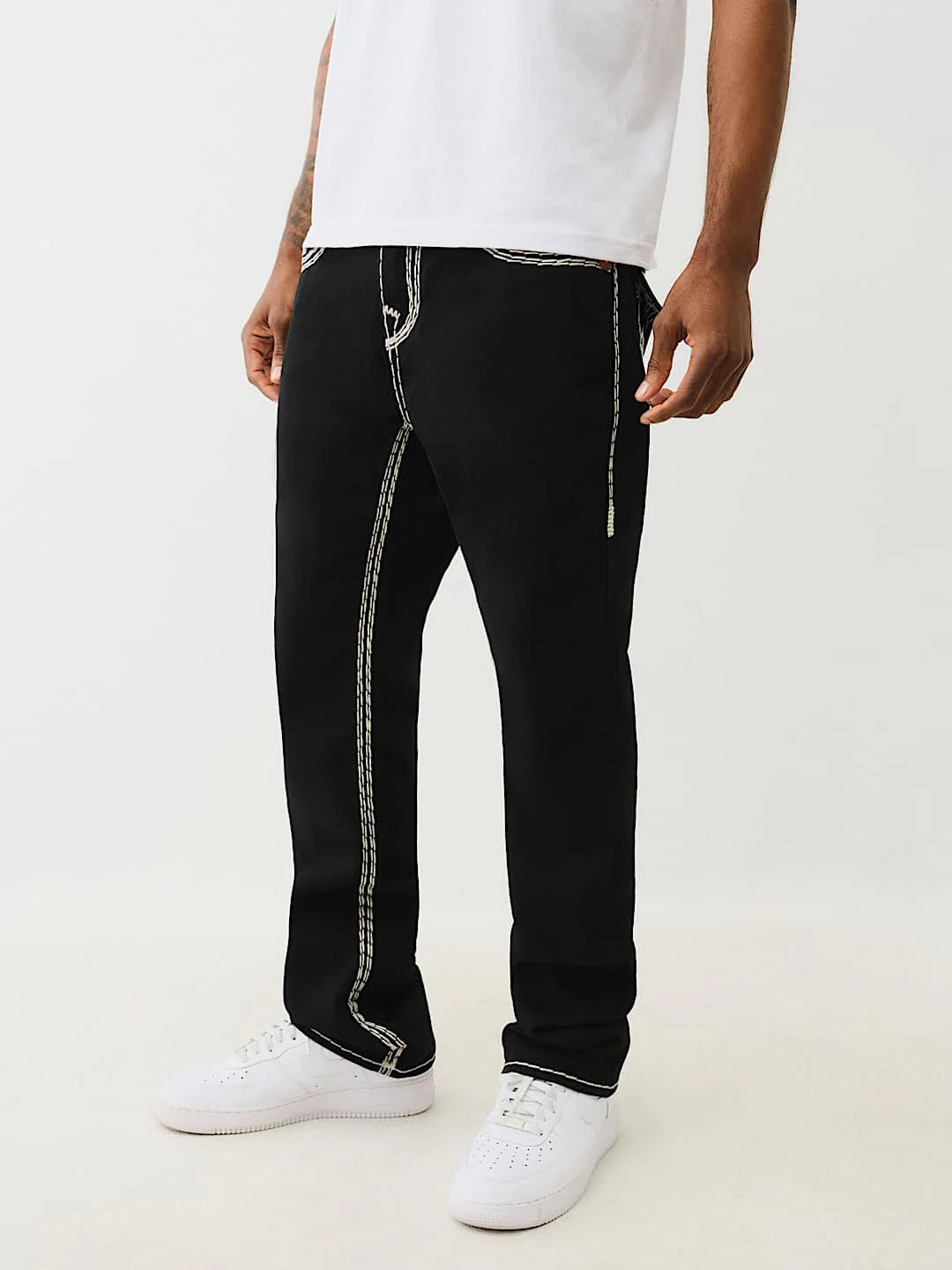 True Religion Men SUPER QT Ricky Straight Fit Mid Rise Jeans - Image 3