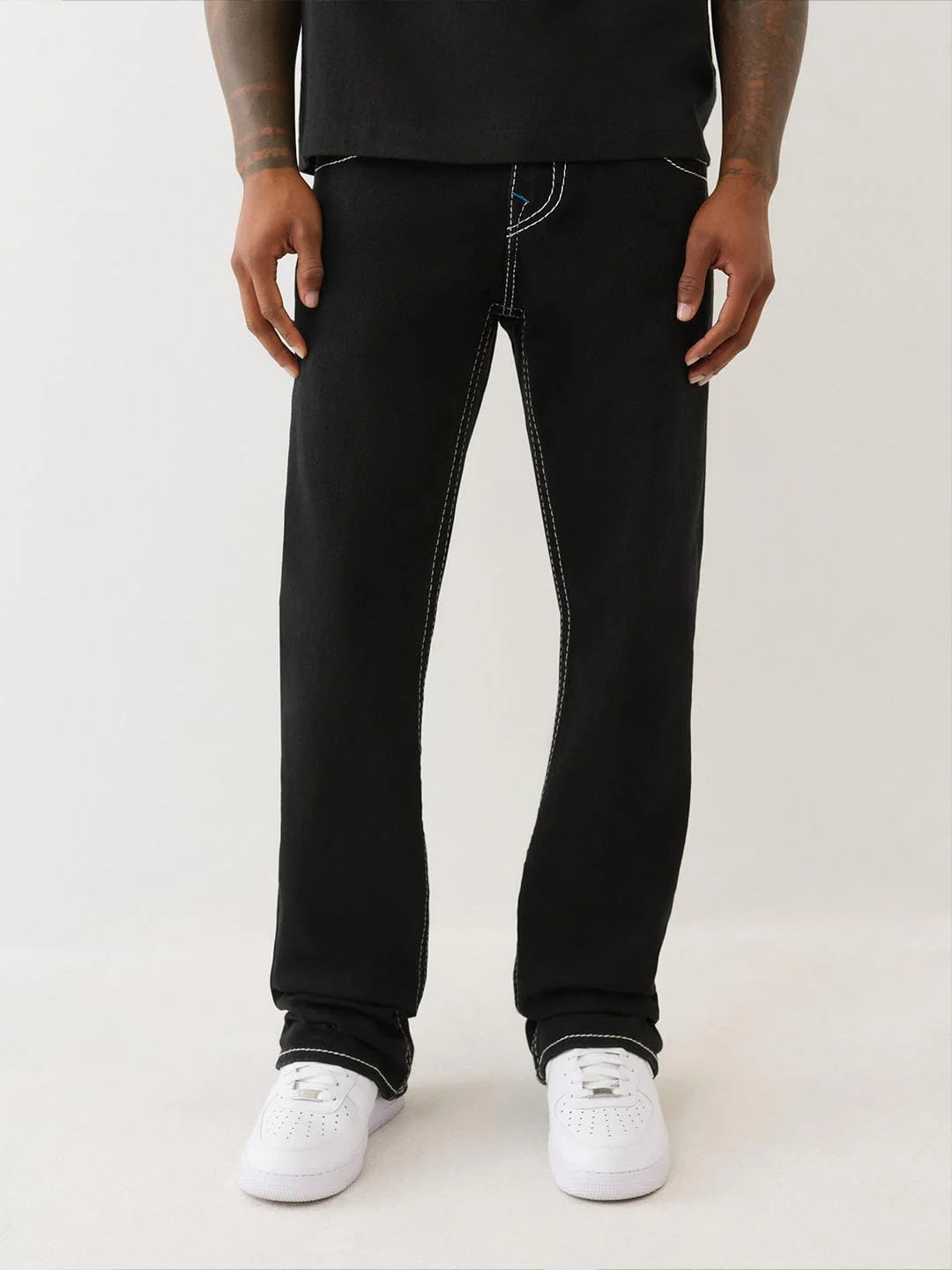 True Religion Men BIG T Billy Bootcut Fit Mid Rise Jeans - Image 2