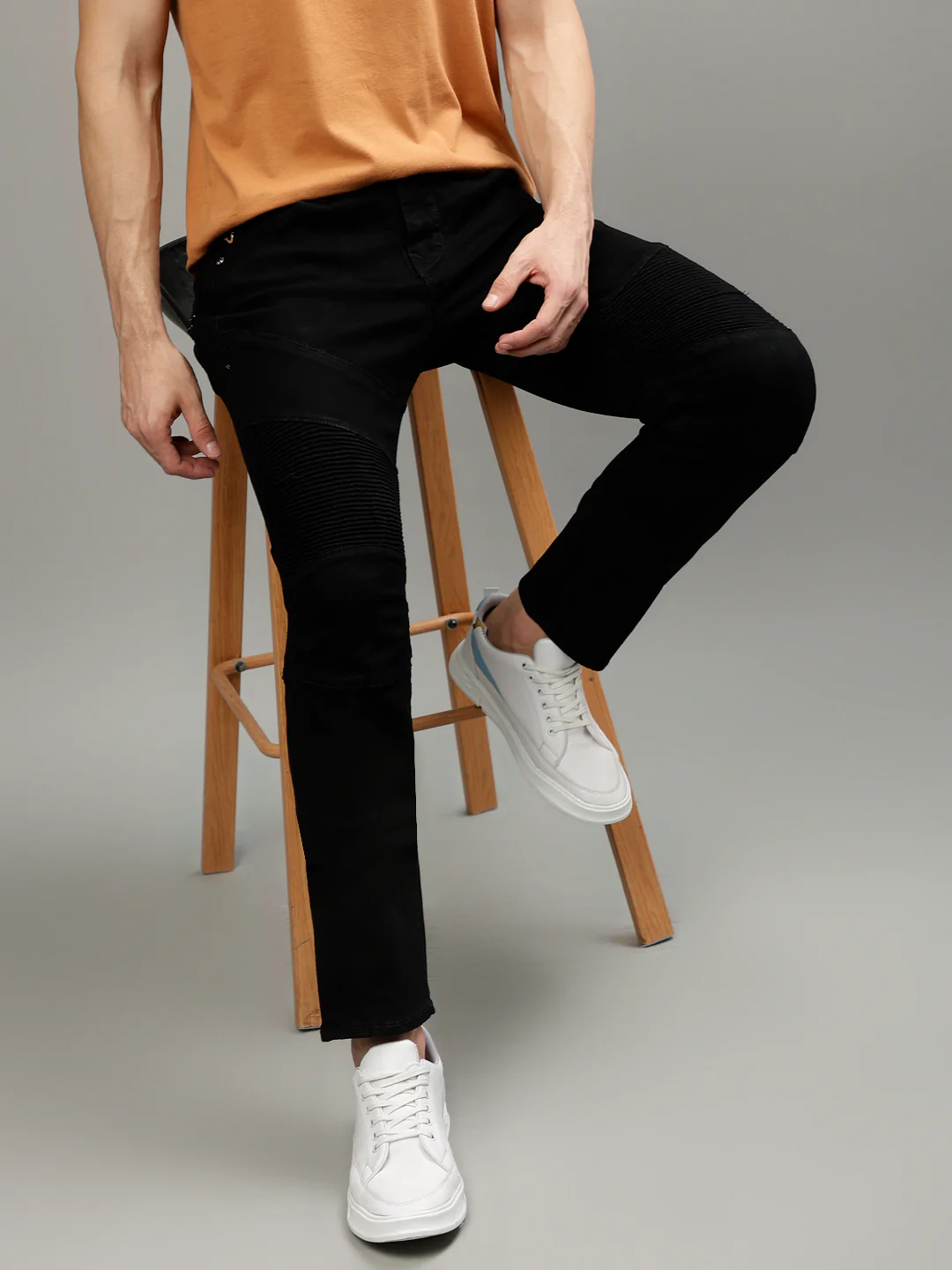 True Religion Men SN Rocco Straight Fit Mid Rise Jeans - Image 3