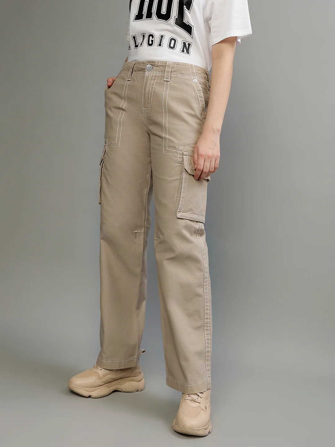 True Religion Womens Big T Cargo Pant Cargo Fit Green Low Rise Jeans - Image 2