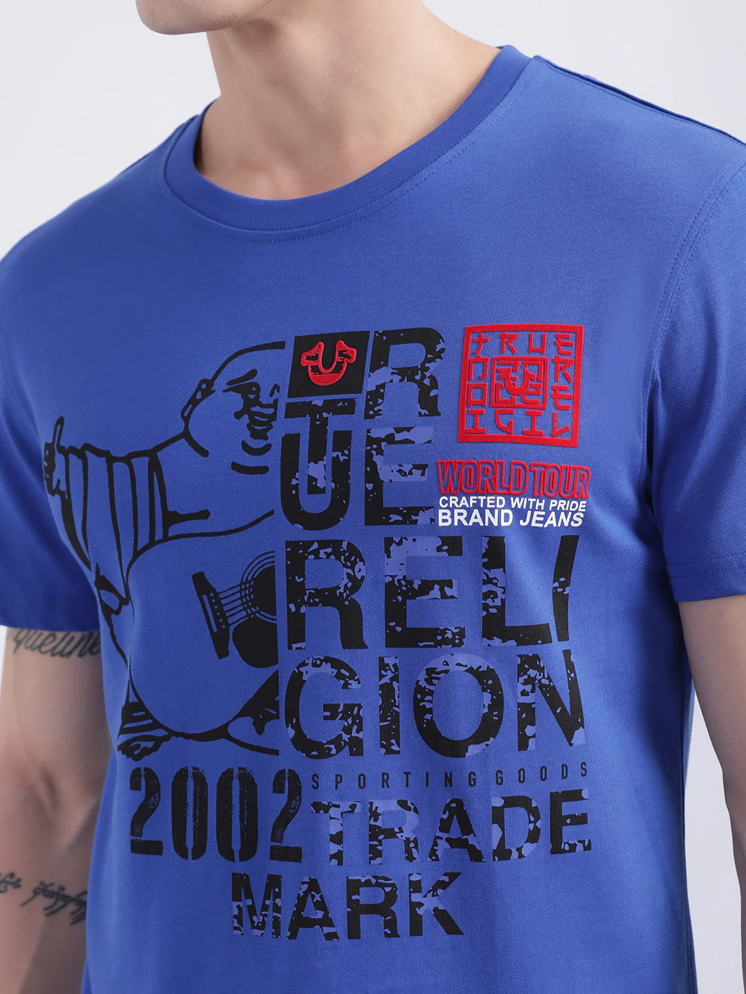 True Religion Dazzling Blue Logo Regular Fit T-Shirt - Image 7
