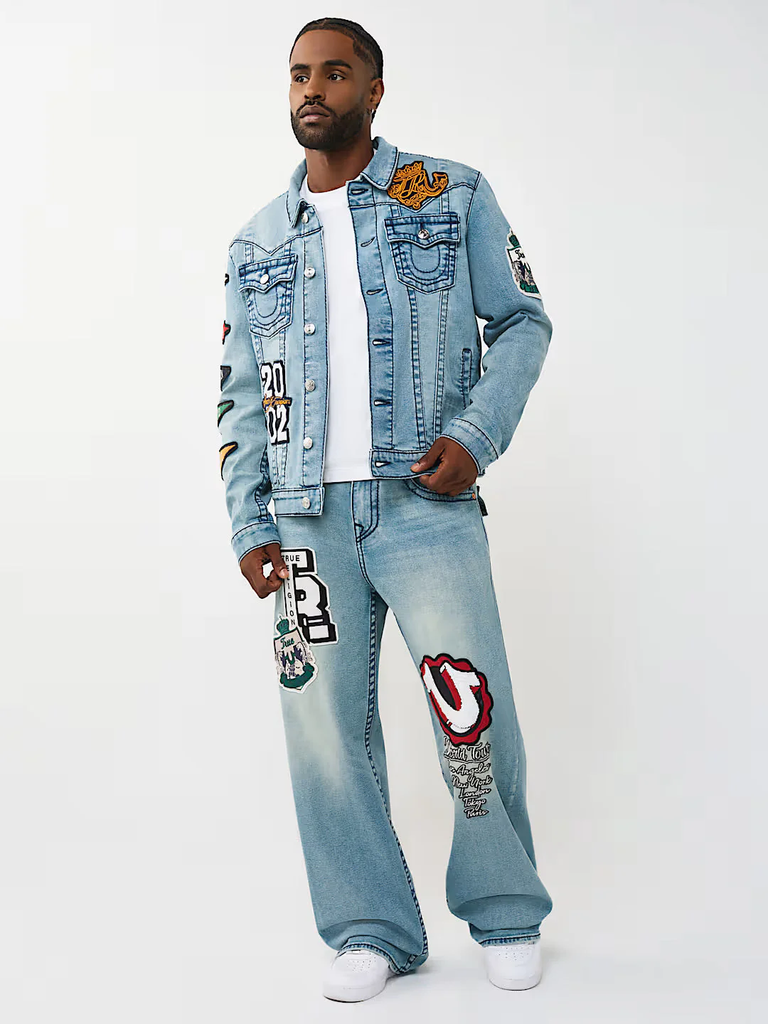 True Religion Men Light Blue Embroidered Ultra Baggy Big T Vinny Jeans - Image 6