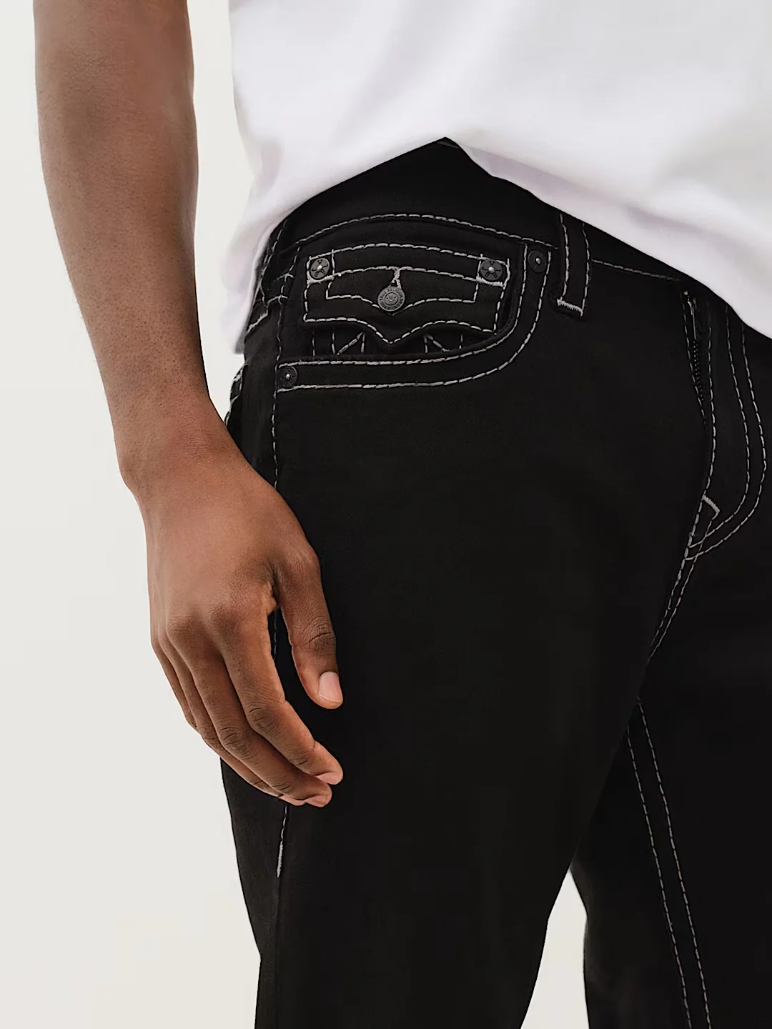 True Religion Men Black Solid Straight Fit Big T Ricky Jeans - Image 4