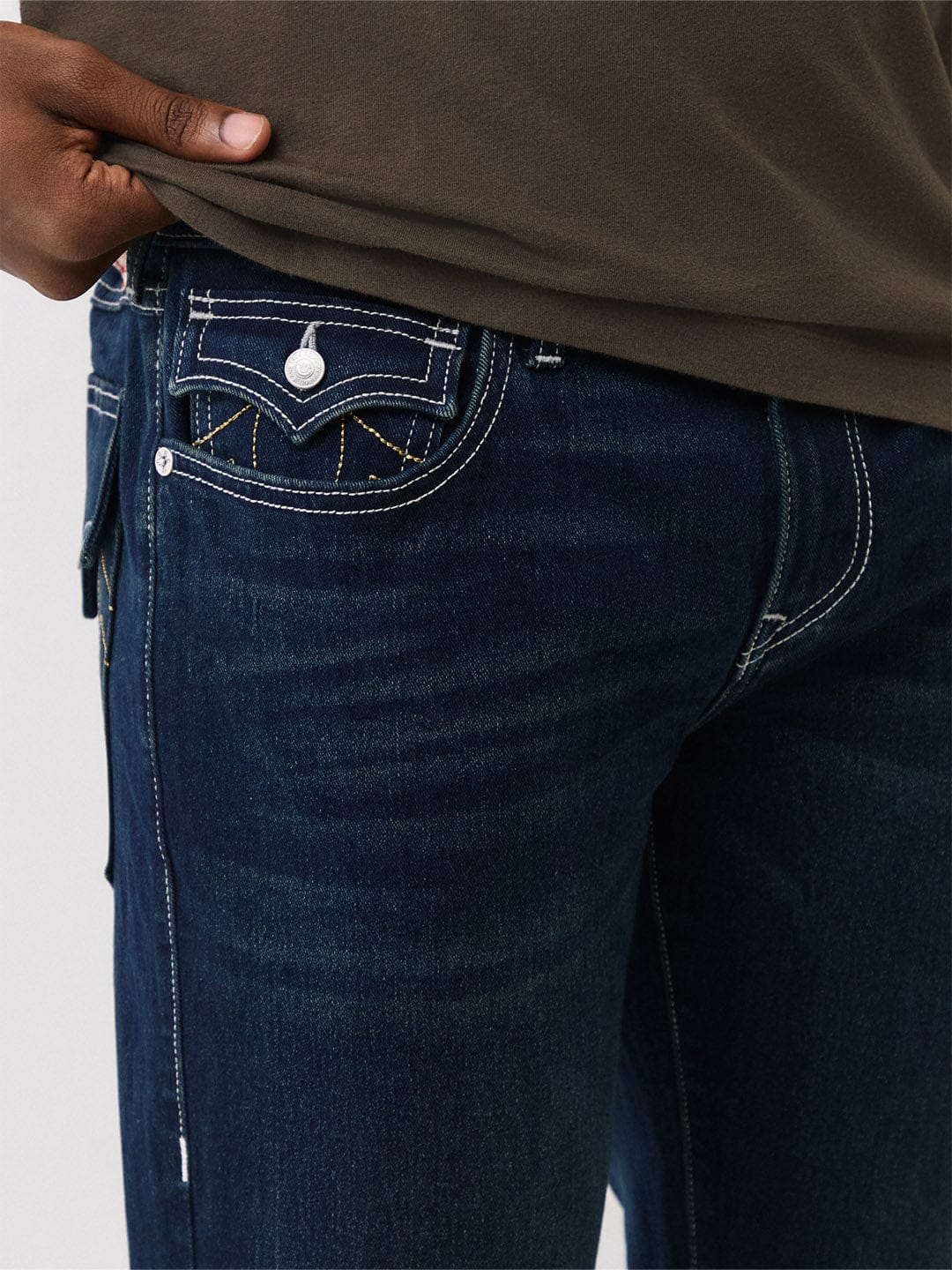 True Religion Men Blue Solid Bootcut Fit SN Billy Jeans - Image 4